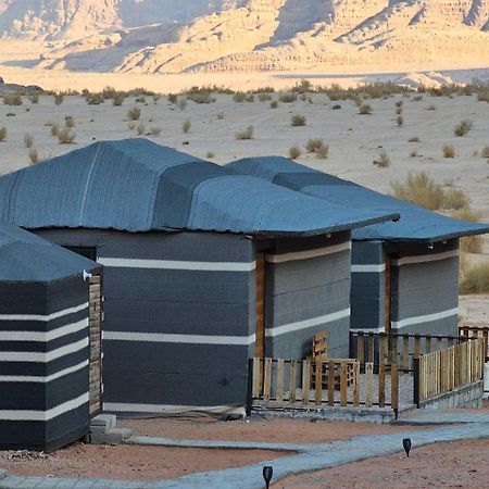 Bed and Breakfast Beduin Star Trail Camp Wadi Rum Zewnętrze zdjęcie