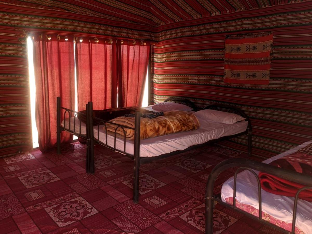 Bed and Breakfast Beduin Star Trail Camp Wadi Rum Zewnętrze zdjęcie