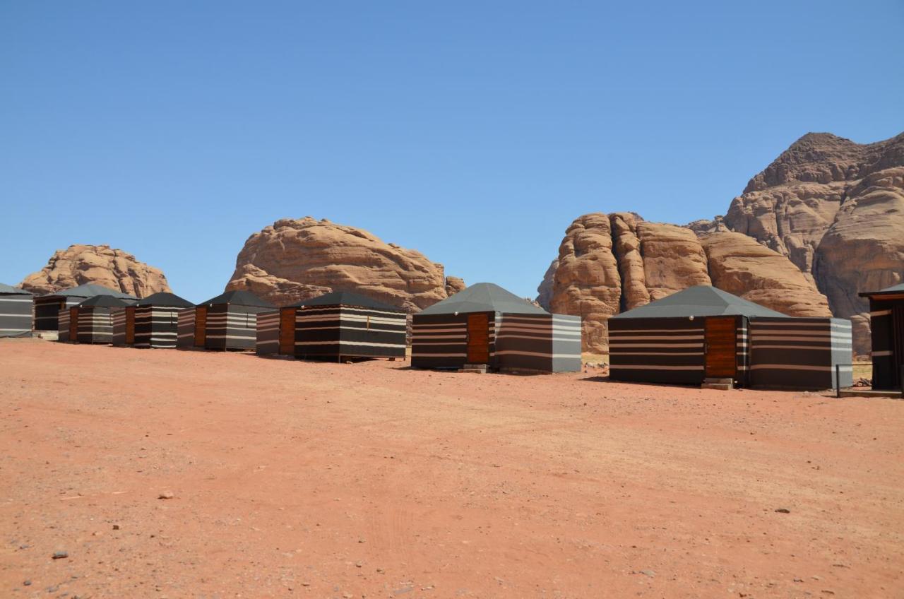 Bed and Breakfast Beduin Star Trail Camp Wadi Rum Zewnętrze zdjęcie