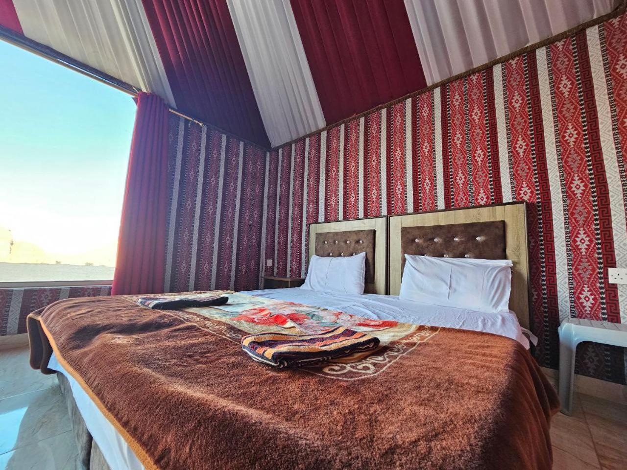 Bed and Breakfast Beduin Star Trail Camp Wadi Rum Zewnętrze zdjęcie